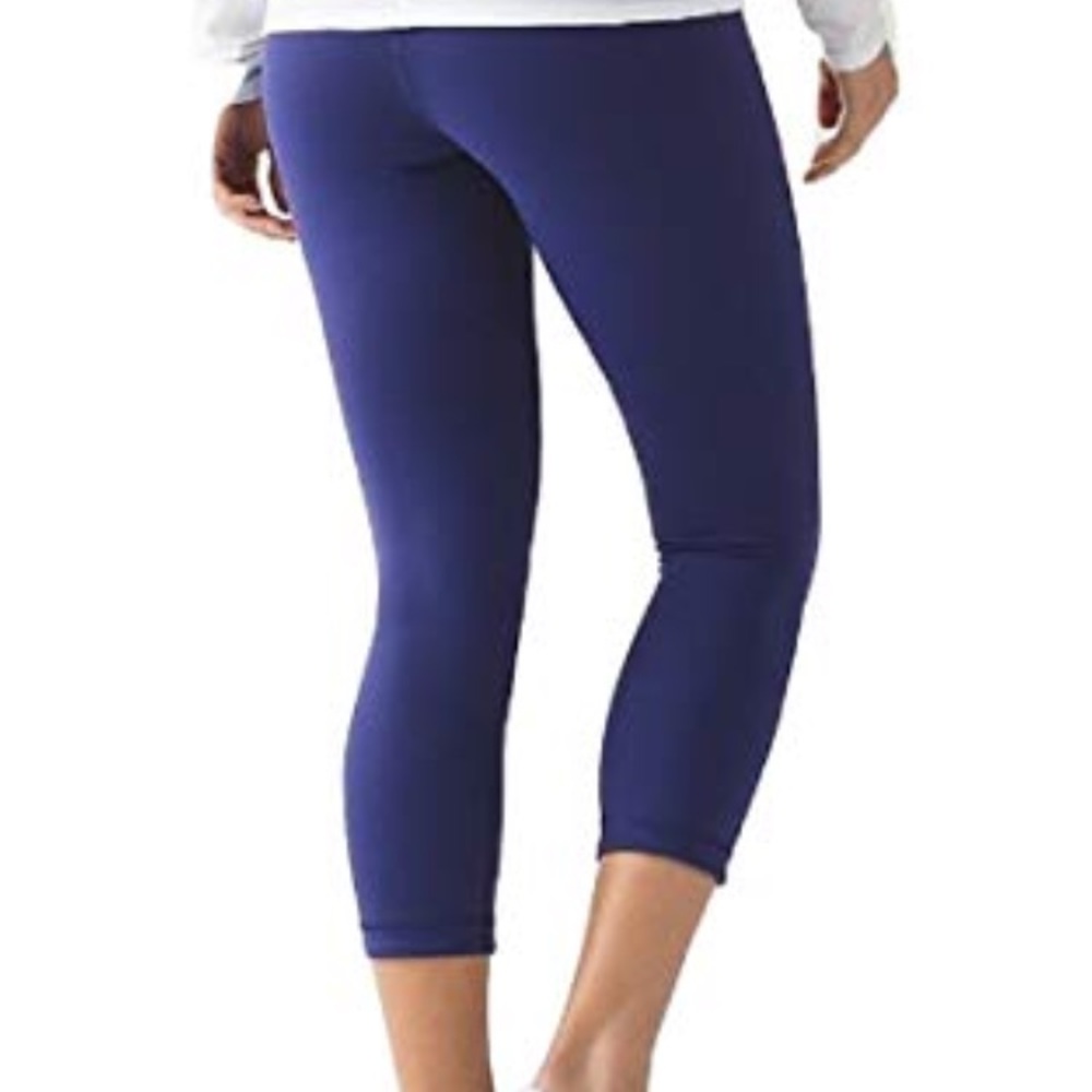 Cropped reversible blue Lululemon leggings
